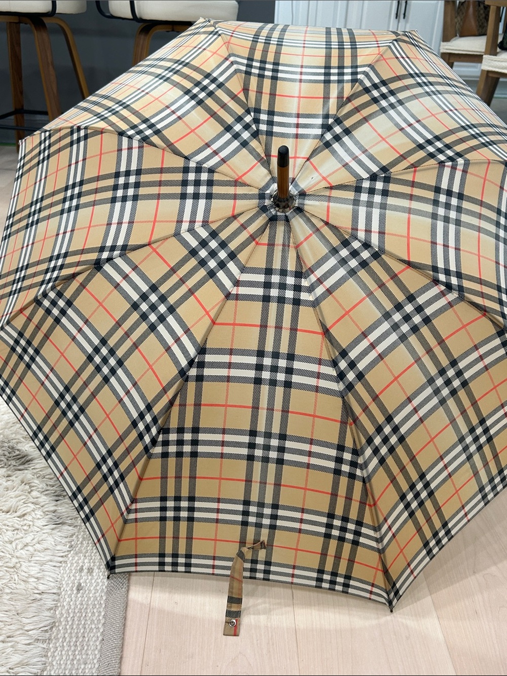 Classic Vintage Plaid Long Umbrella with Wooden Handle Walking Unisex